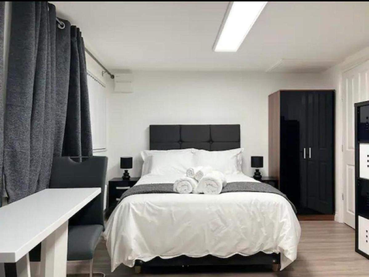 Man Studio - Stereoshower Freeparking 5Min-Metro Манчестър Екстериор снимка